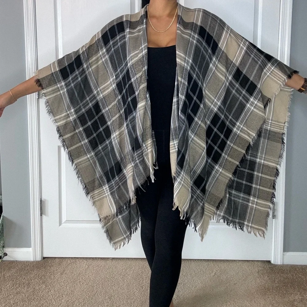 Black & Taupe Plaid Shawl - Picture 3 of 12